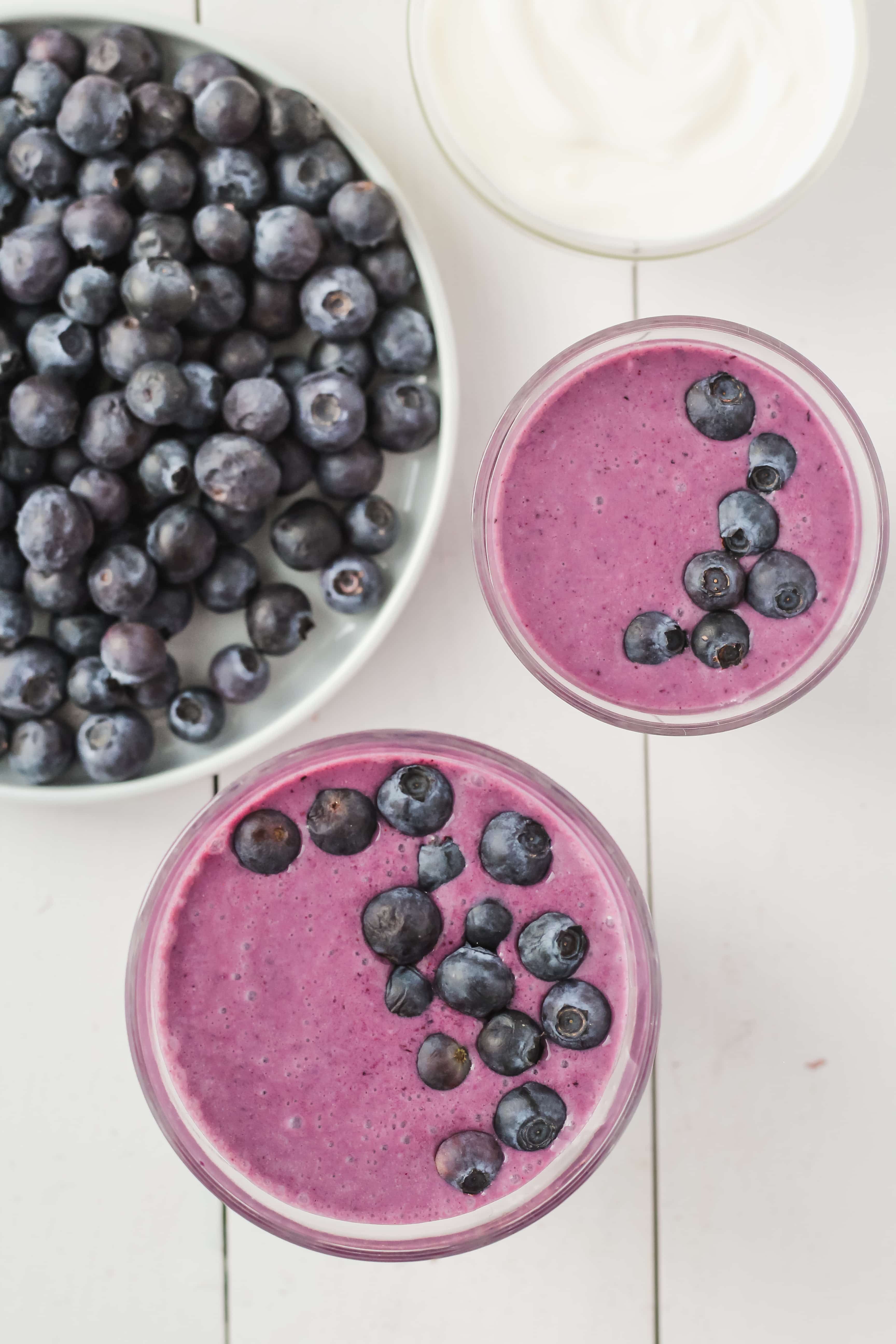 Blueberry Bliss Smoothie | cookinginmygenes.com