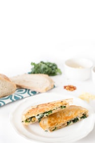 Kale-Mushroom Grilled Cheese l cookinginmygenes.com