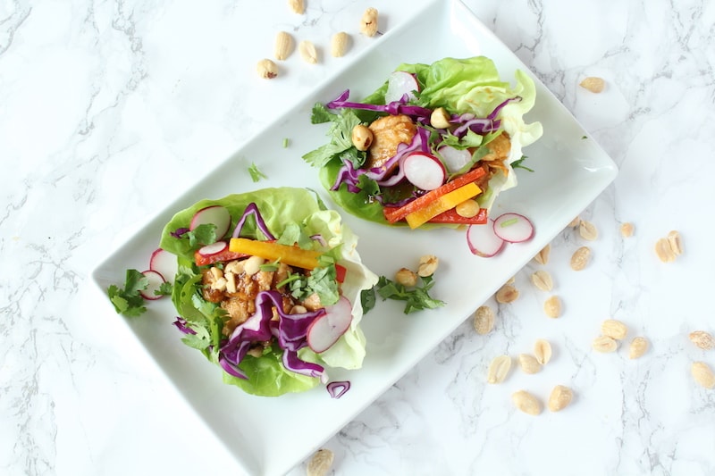 Peanut Chicken Lettuce Wraps l cookinginmygenes.com