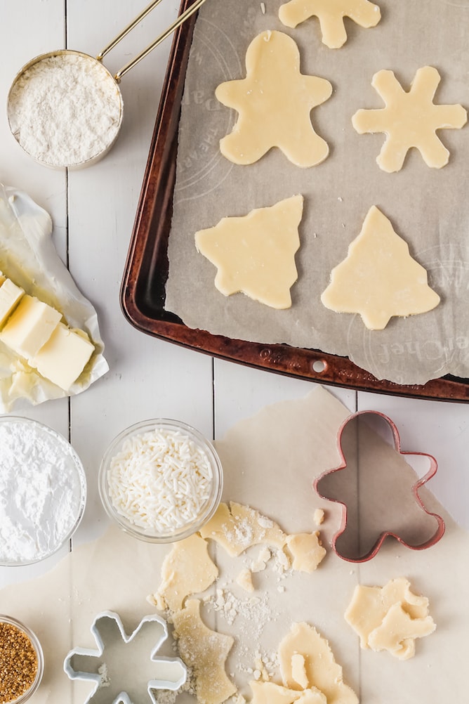 Shortbread Cookies with Lemon Icing | cookinginmygenes.com