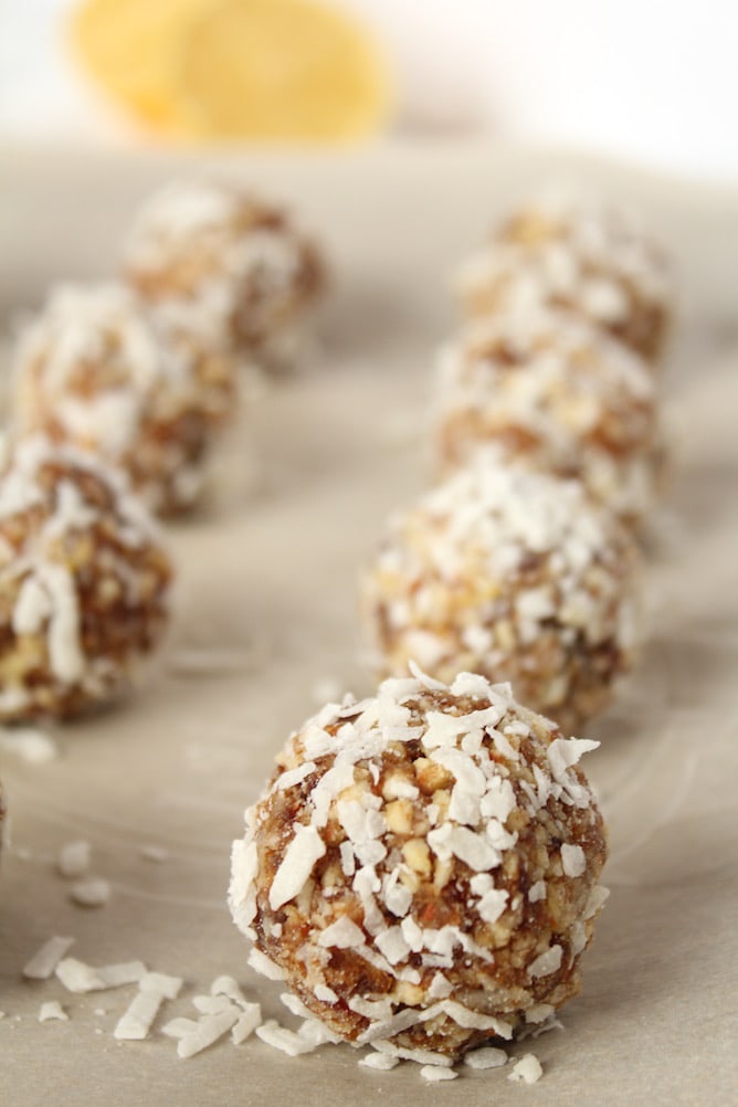 Lemon Coconut Power Balls | cookinginmygenes.com