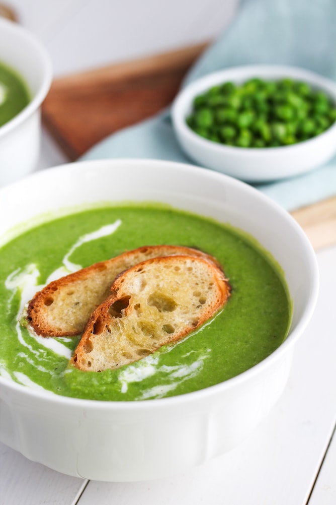 Easy Pea Soup | cookinginmygenes.com