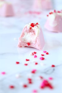 Easy DIY Valentine's Day Chocolates | cookinginmygenes.com