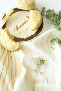 Cheddar-Thyme Biscuits | cookinginmygenes.com