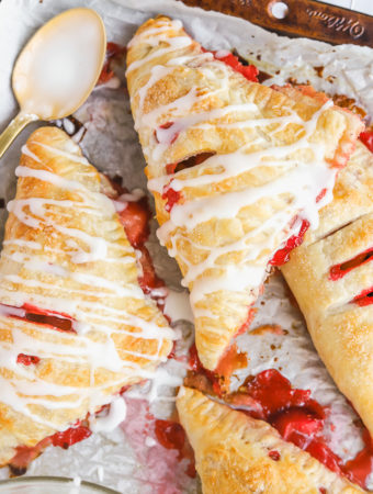 Strawberry Rhubarb Hand Pies