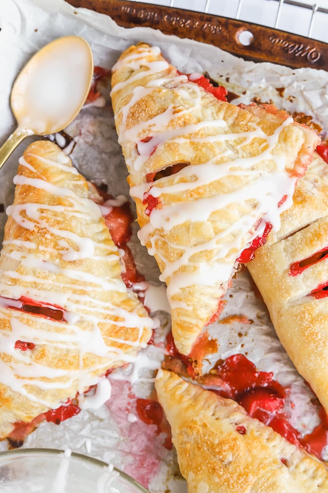 Strawberry Rhubarb Hand Pies 