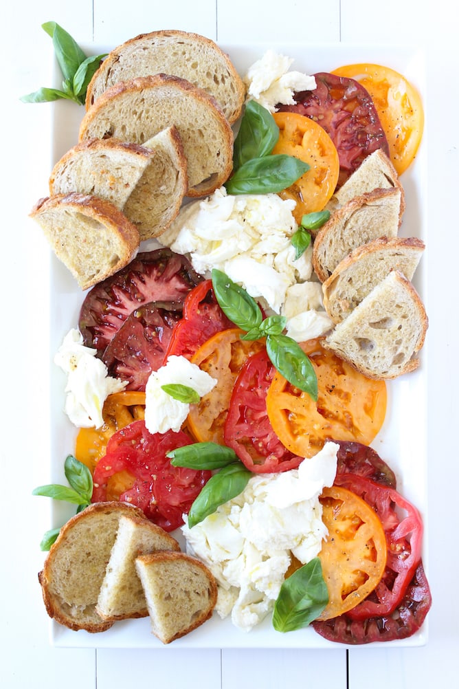 Heirloom Tomatoes, Mozzarella & Sourdough Bread Board | cookinginmygenes.com