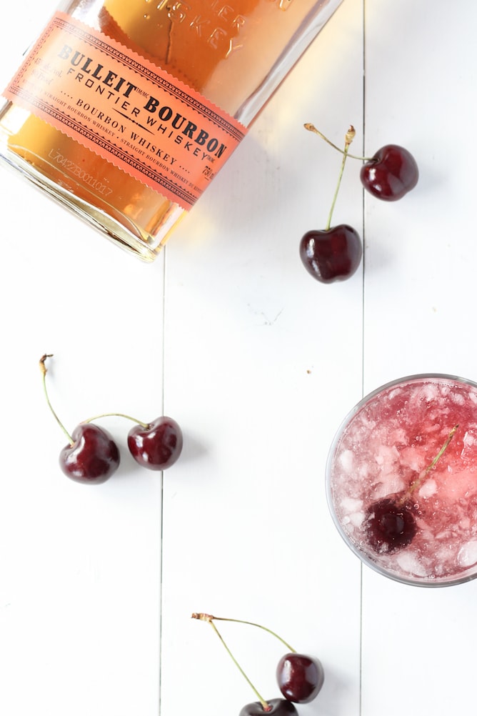 Cherry Bourbon Lemonade Smash | cookinginmygenes.com