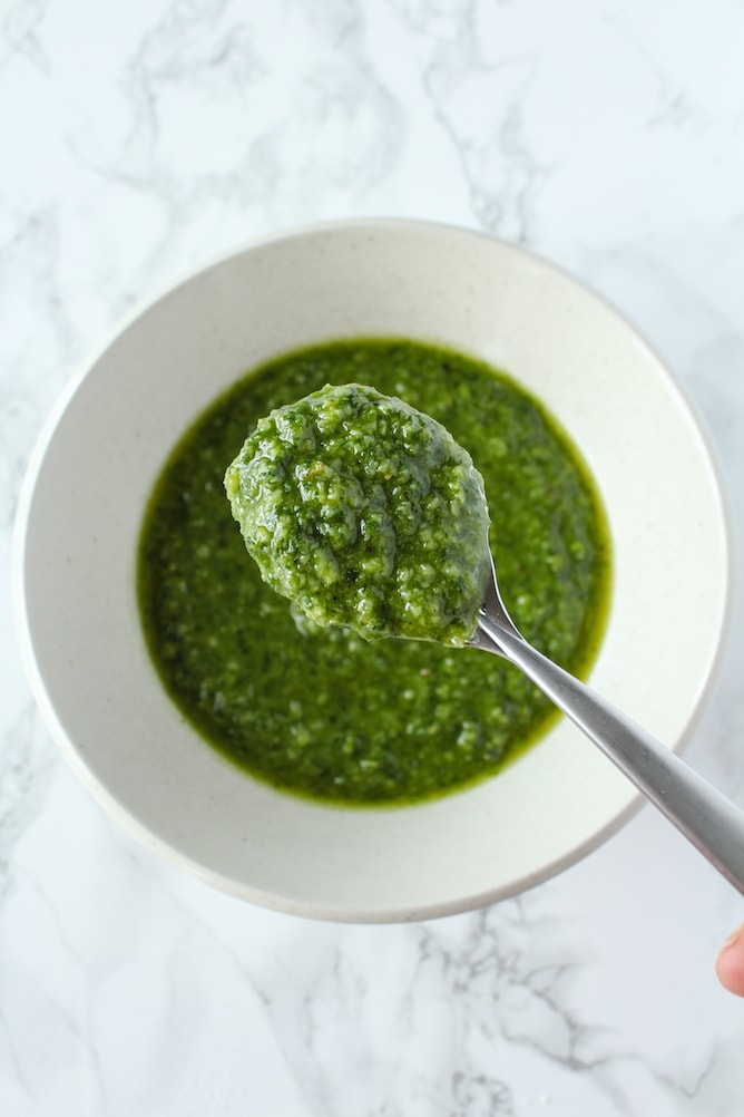 Easy Basil Pesto | cookinginmygenes.com