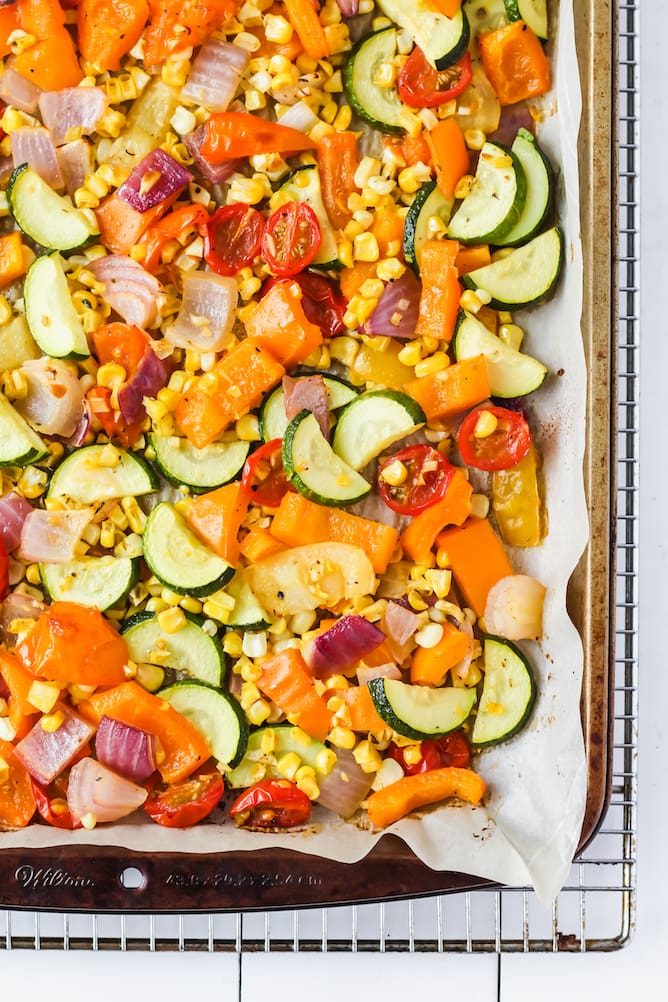 Roasted Summer Vegetable Salad | cookinginmygenes.com