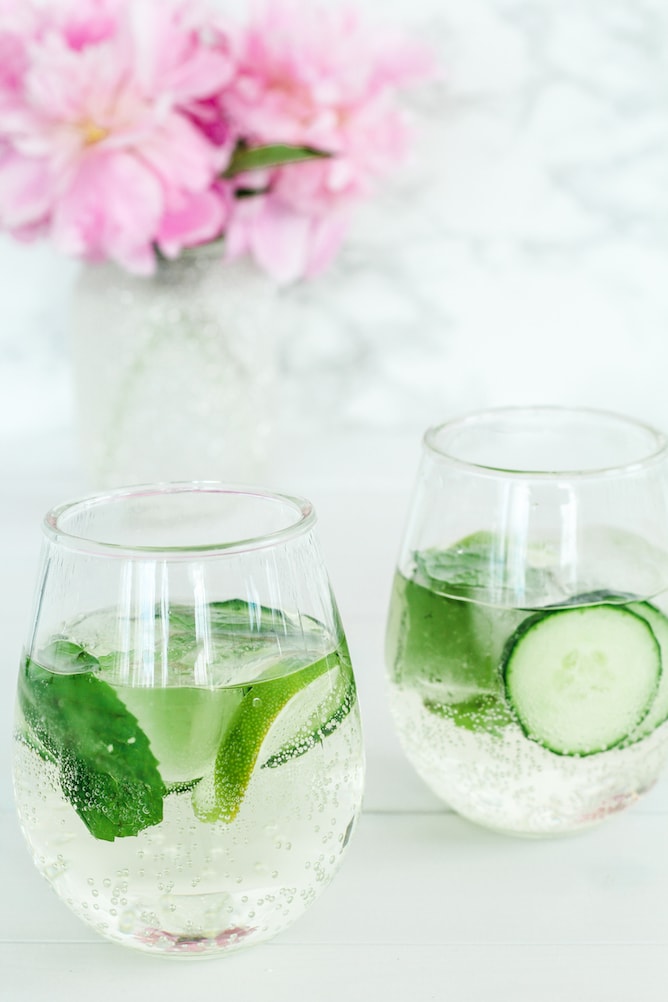 Minty Cucumber Lime Sangria | cookinginmygenes.com