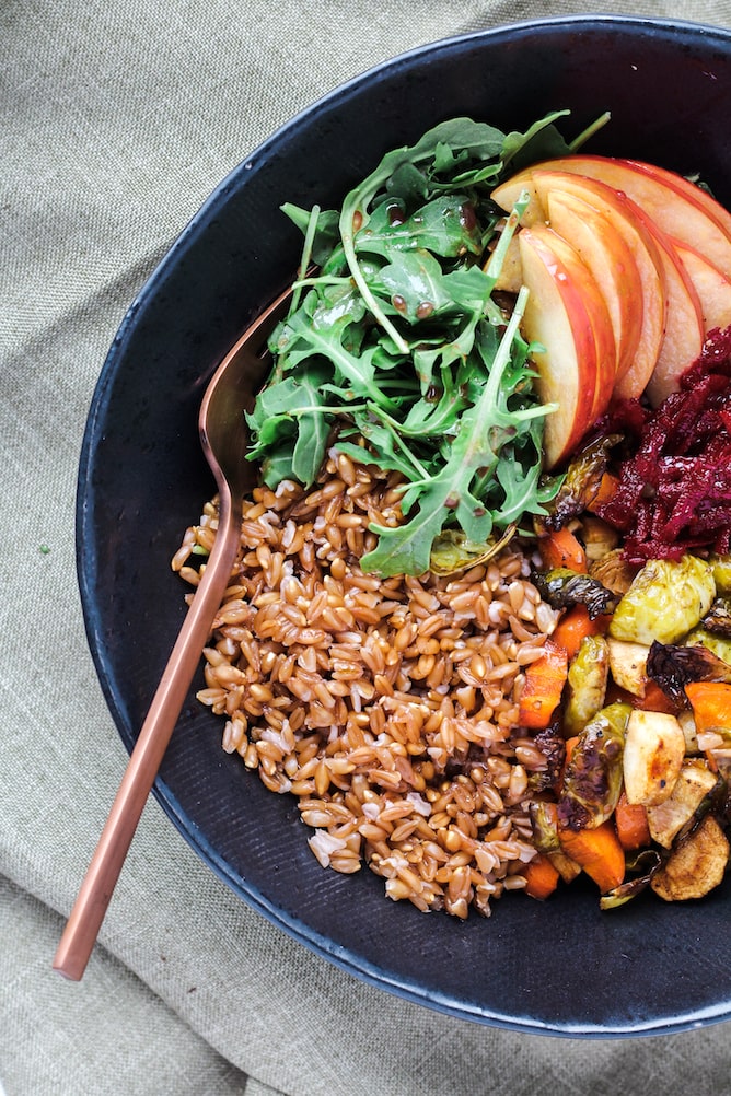 Roasted Harvest Vegetable Bowl | cookinginmygenes.com