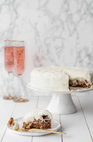 Apple Cinnamon Cake with Cream Cheese Icing Apple Cinnamon Cake with Cream Cheese Icing | cookinginmygenes.com