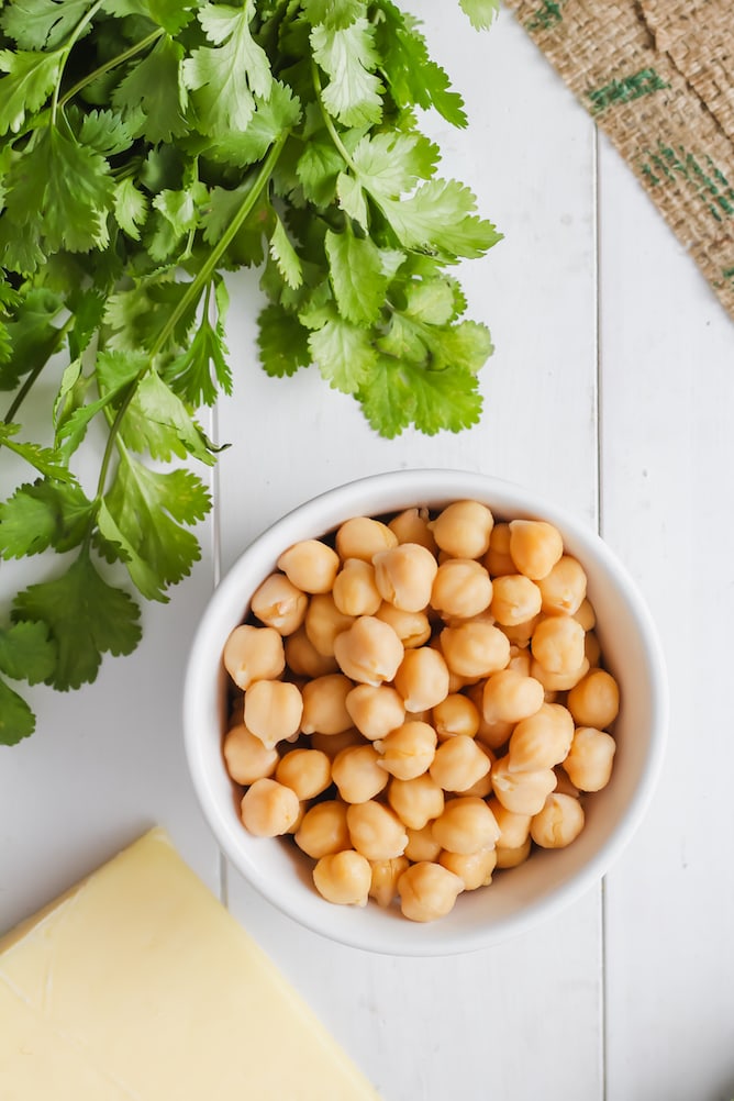 Tex-Mex Sweet Potatoes with Chickpeas and Kale | cookinginmygenes.com