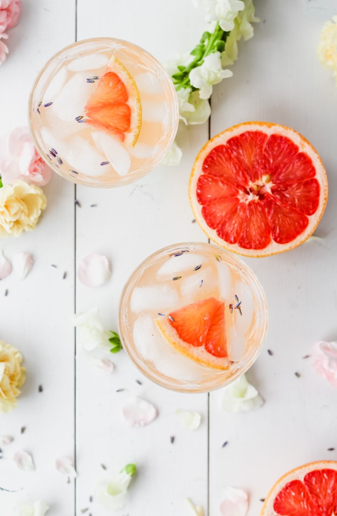 Grapefruit Lavender Spring Blossom Cocktail | cookinginmygenes.com