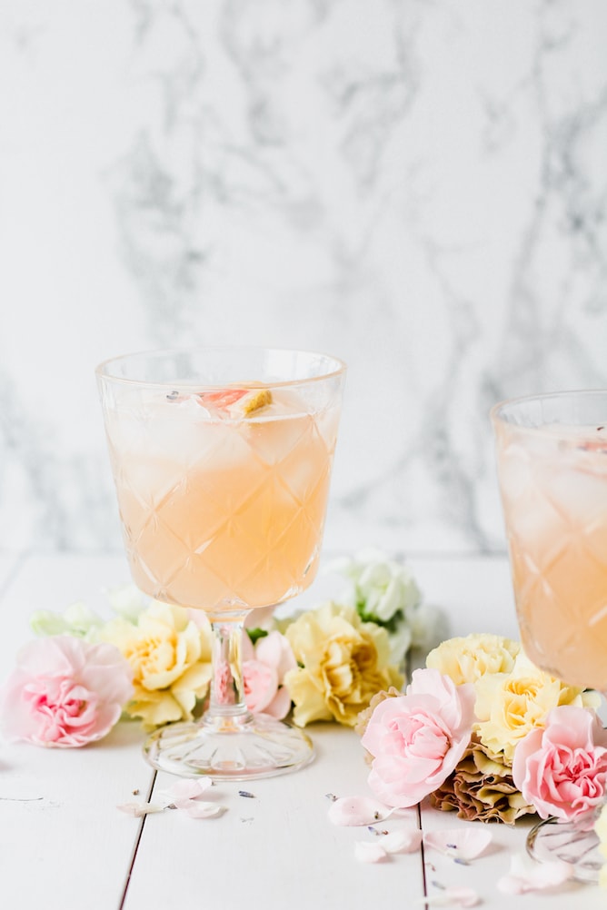 Grapefruit Lavender Spring Blossom Cocktail | cookinginmygenes.com