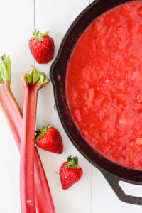 Strawberry Rhubarb Toasted Oat Sundae | cookinginmygenes.com