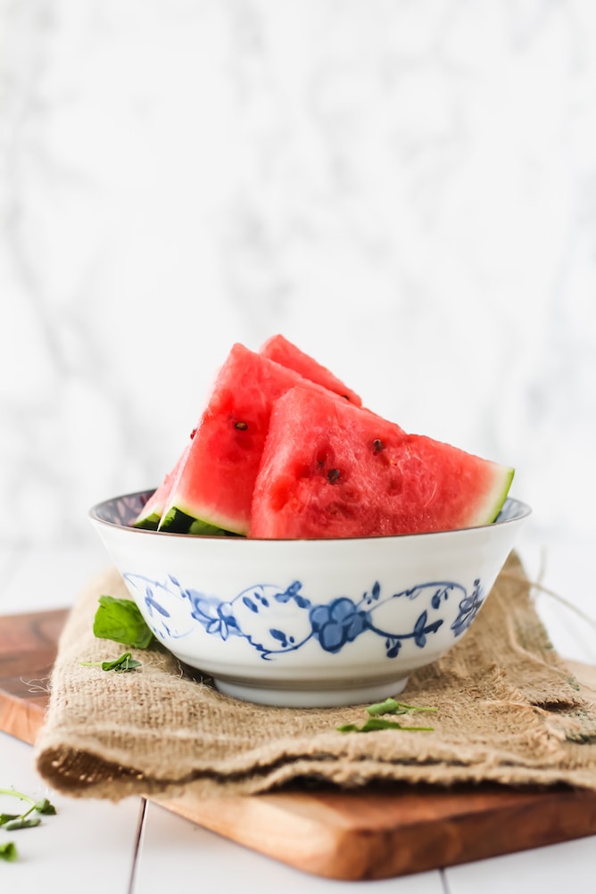 Watermelon Mason Jar Salad | cookinginmygenes.com