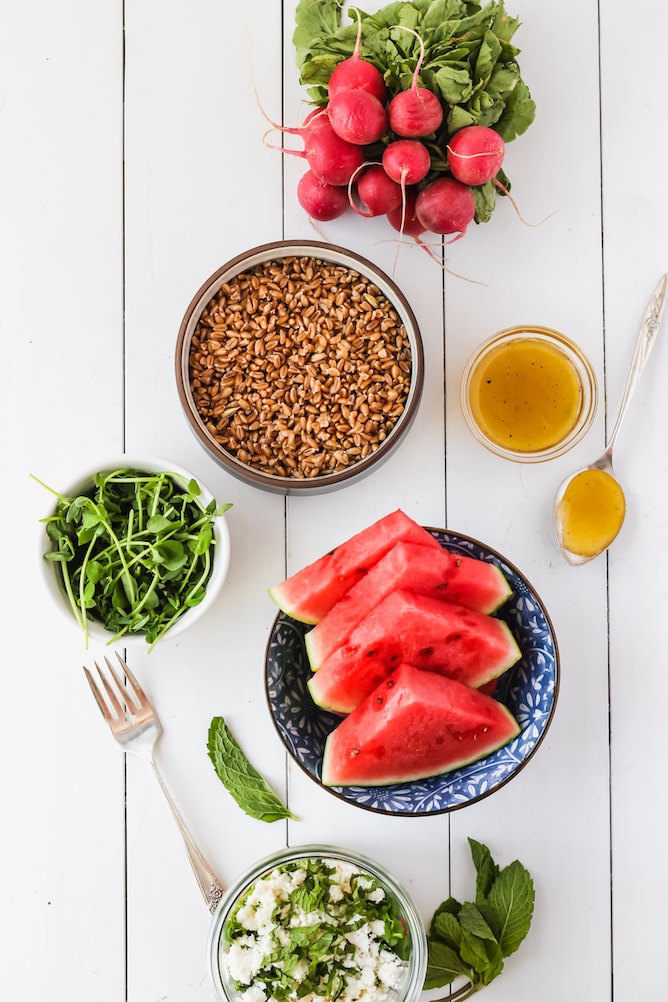 Watermelon Mason Jar Salad | cookinginmygenes.com