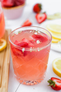 Strawberry Lemonade Rosé Punch | cookinginmygenes.com