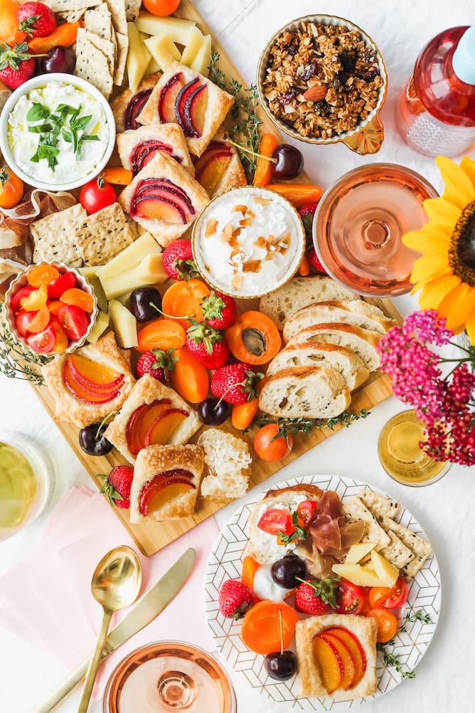 Summer Brunch Board | cookinginmygenes.com