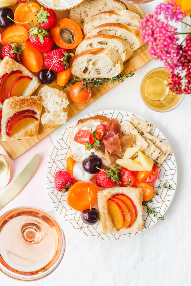 Summer Brunch Board | cookinginmygenes.com