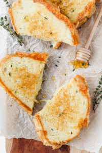 Cheddar and Gruyere Grilled Cheese Sandwich | cookinginmygenes.com
