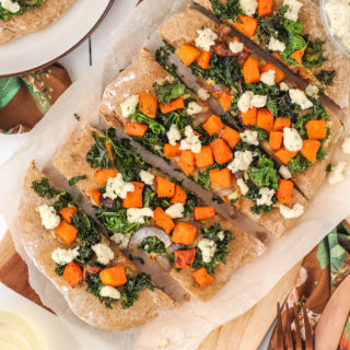 Roasted Sweet Potato Kale Flatbread | cookinginmygenes.com