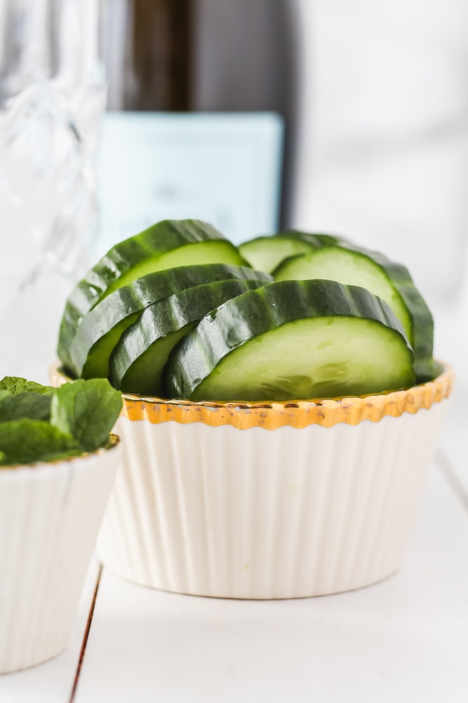 Minty Cucumber Gin Spritz | cookinginmygenes.com