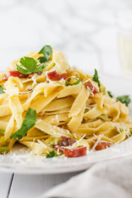 Leek & Pancetta Pasta | cookinginmygenes.com