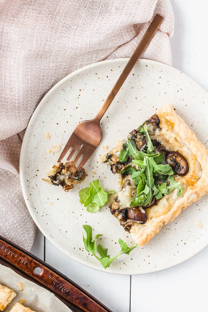 Mushroom Tart with Gruyere Cheese and Arugula