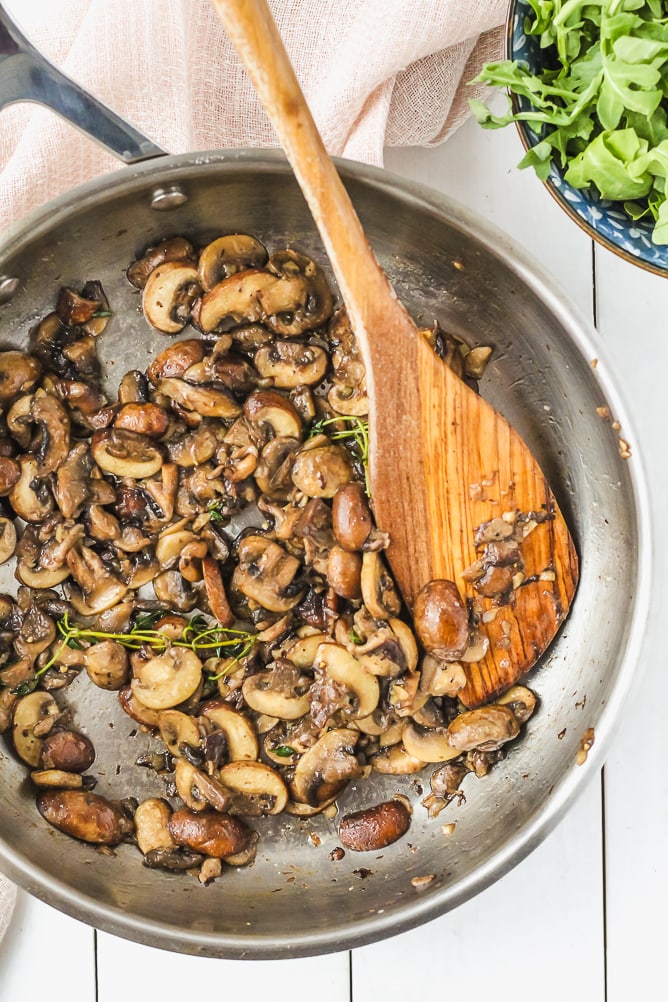 Mushroom Tart with Gruyere Cheese and Arugula