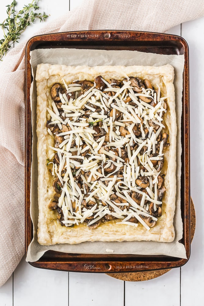 Mushroom Tart with Gruyere Cheese and Arugula