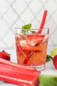 Berry Rhubarb Kombucha Sangria | cookinginmygenes.com