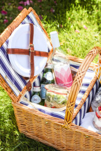 How to create a summer picnic | cookinginmygenes.com