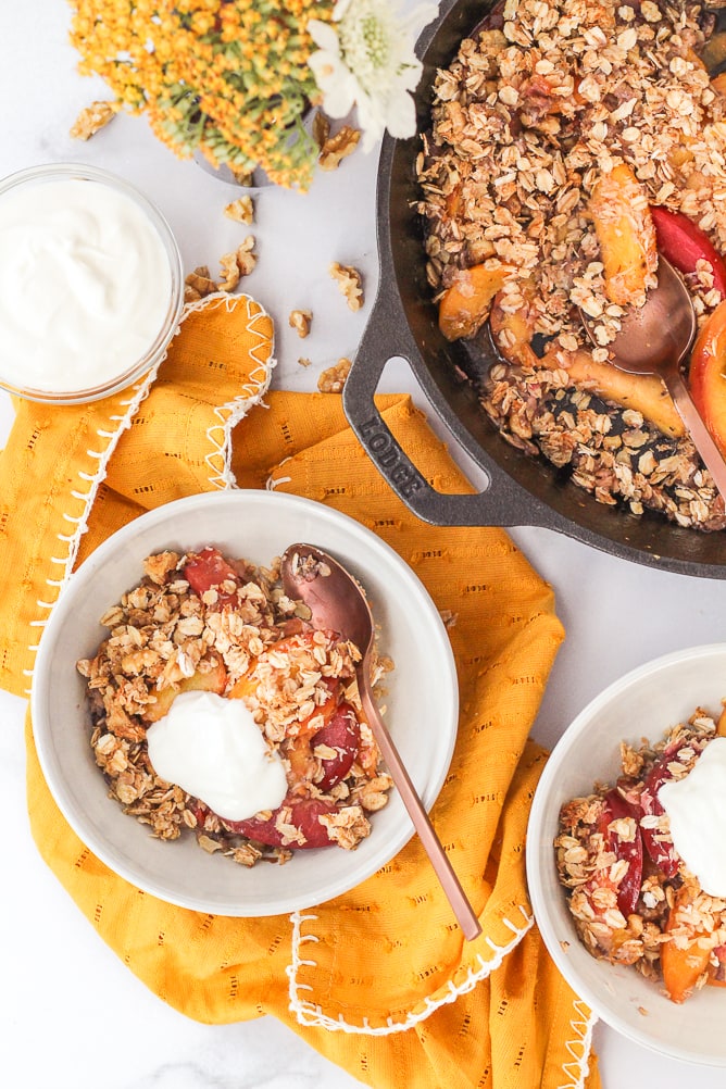 Stone Fruit Breakfast Crumble | cookinginmygenes.com