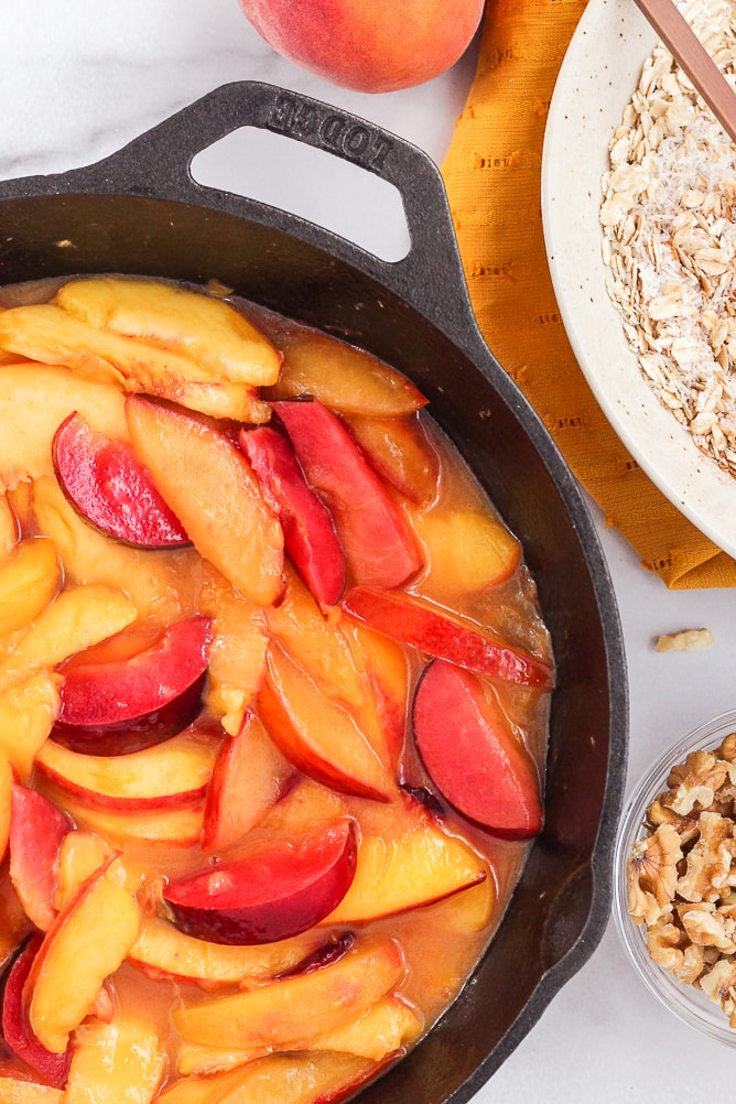 Stone Fruit Breakfast Crumble | cookinginmygenes.com