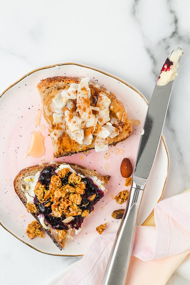 4 Easy & Creative Breakfast Toast Ideas