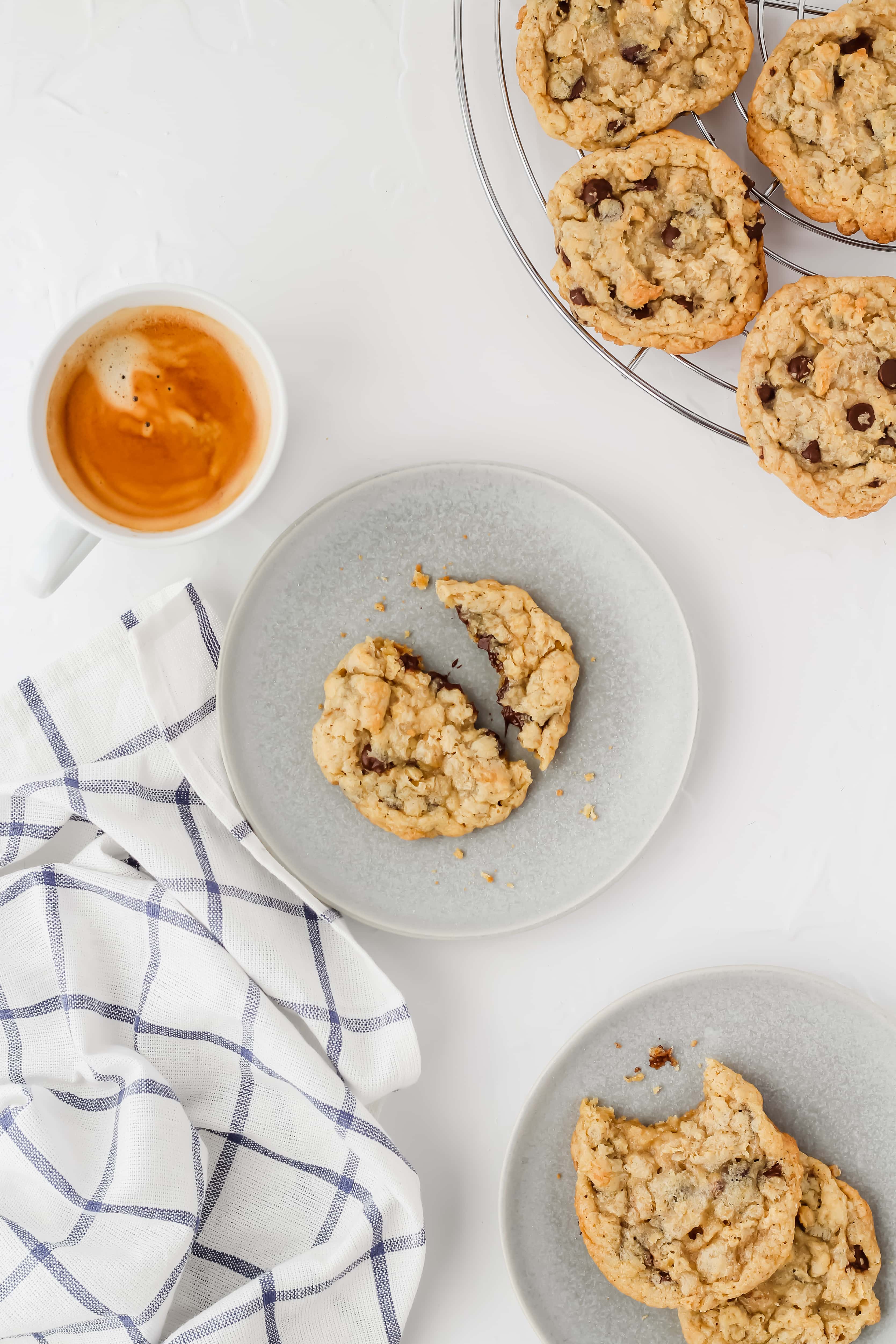 One Bowl Oatmeal Chocolate Chip Cookies