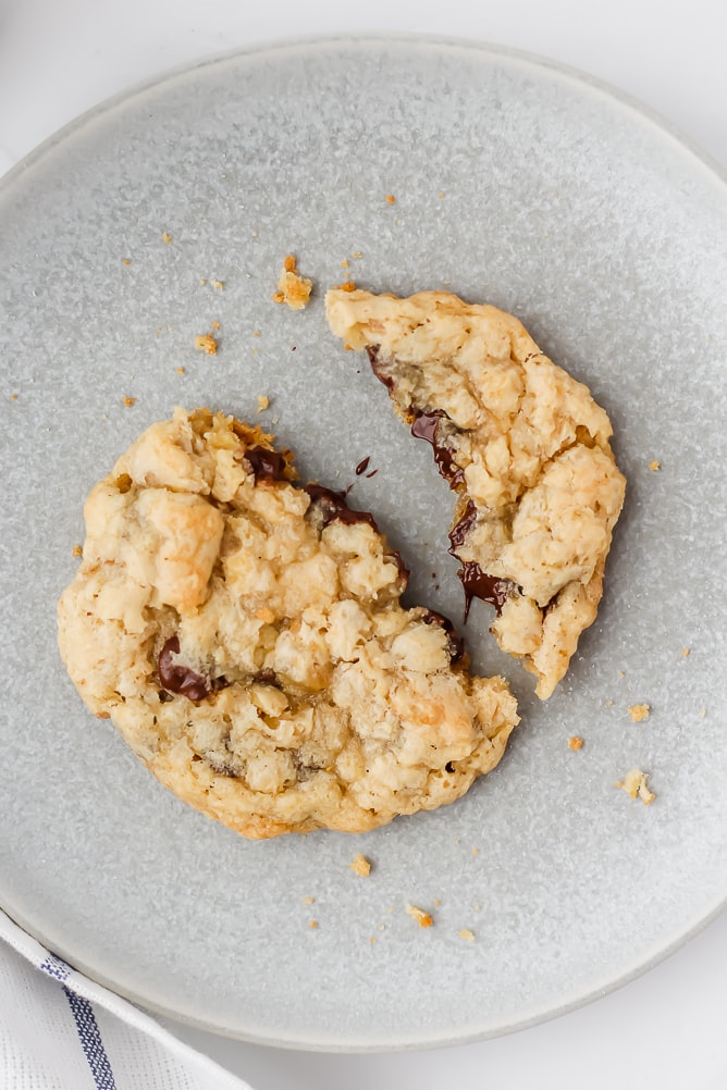 One Bowl Oatmeal Chocolate Chip Cookies