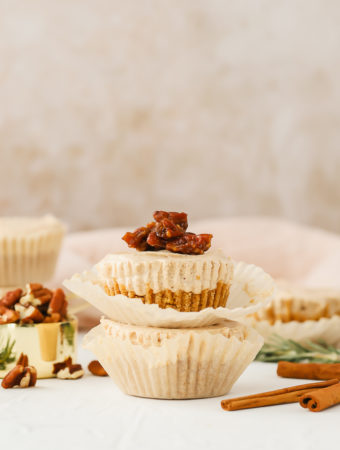 No Bake Gingerbread Mini Cheesecakes