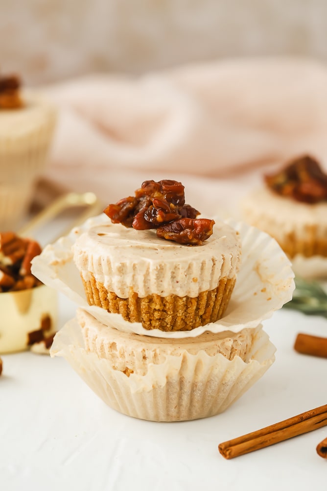 No Bake Gingerbread Mini Cheesecakes