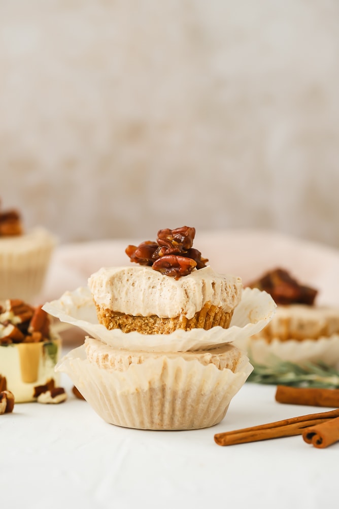 No Bake Gingerbread Mini Cheesecakes