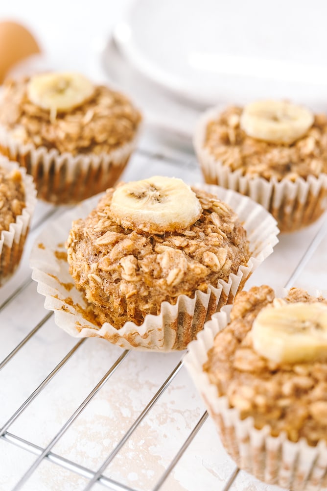 Peanut Butter Banana Baked Oatmeal Cups