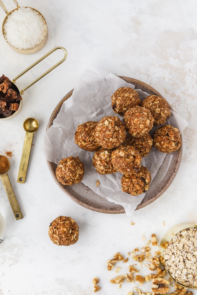 No Bake Oatmeal Energy Balls
