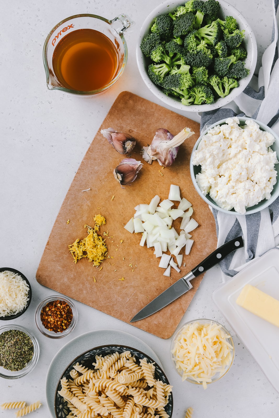 Cheesy One Pot Broccoli Pasta