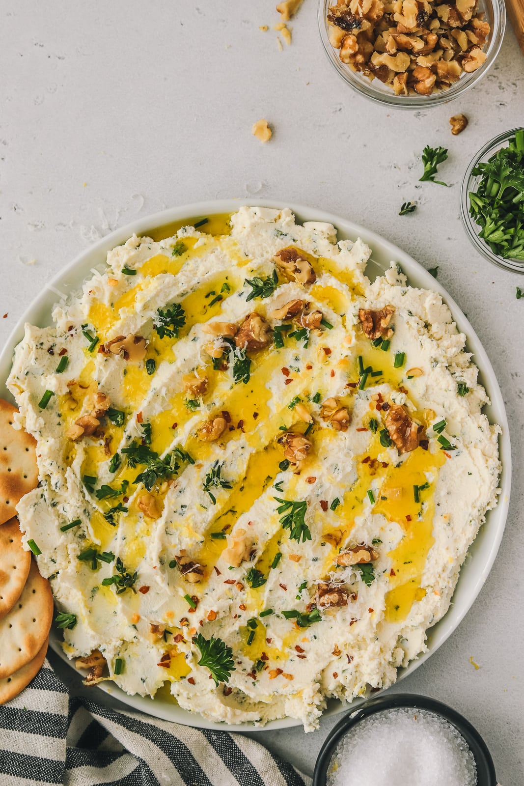 easy herb & garlic cheese dip