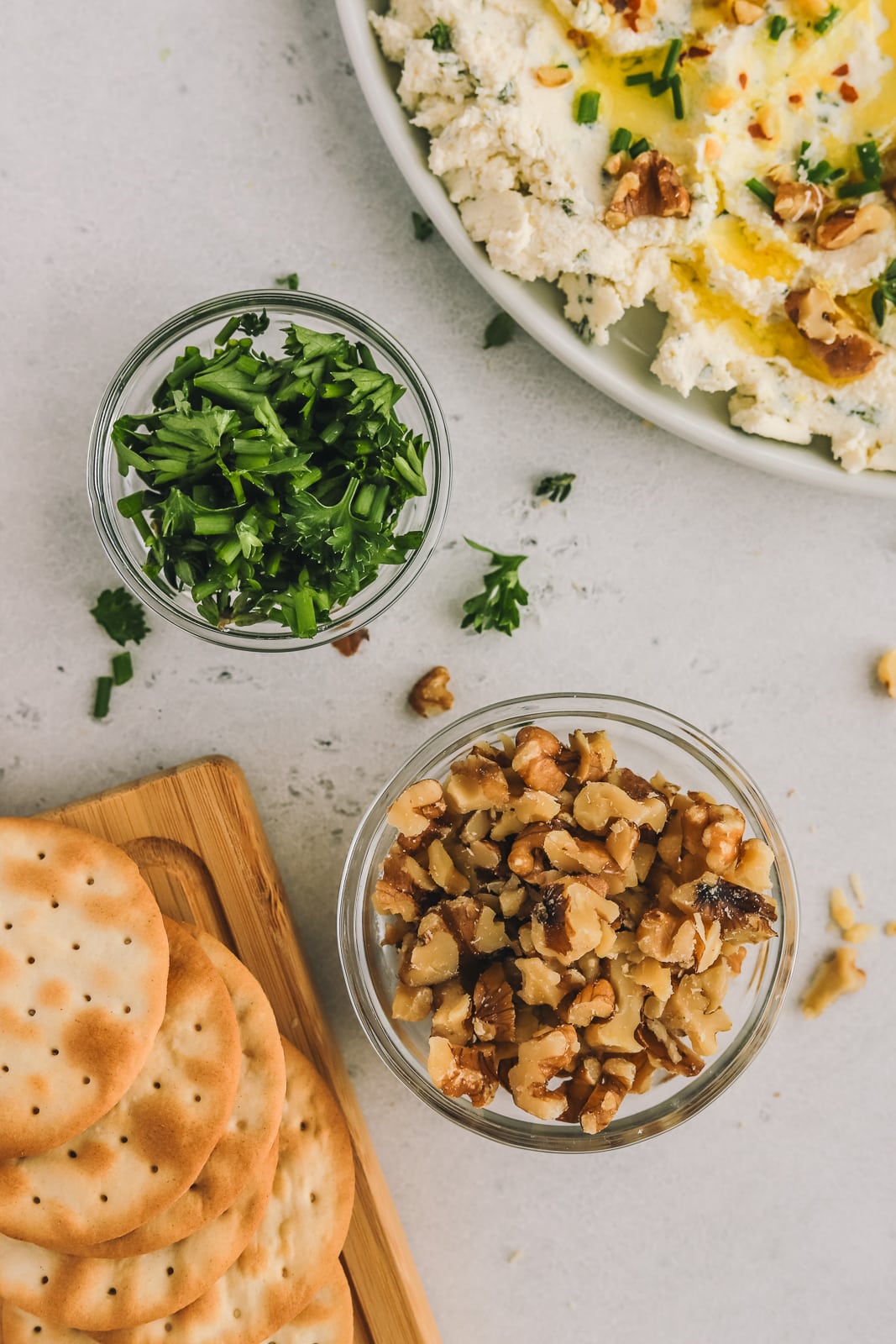 easy herb & garlic cheese dip