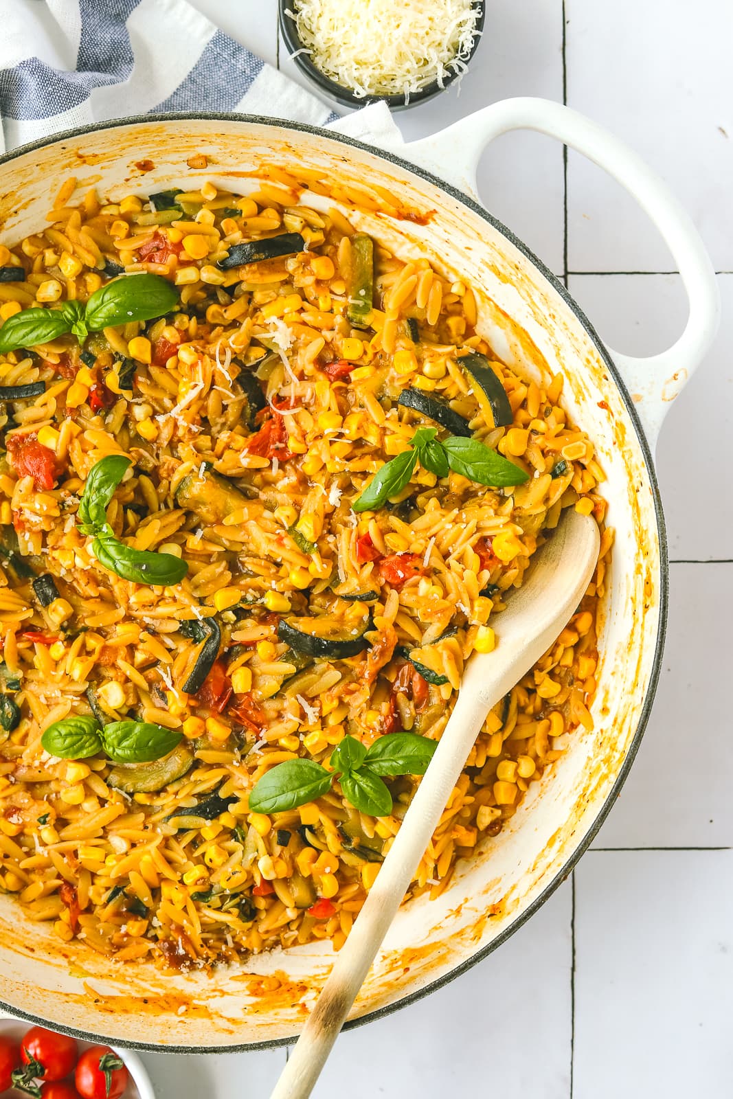 one pot orzo in a white pot