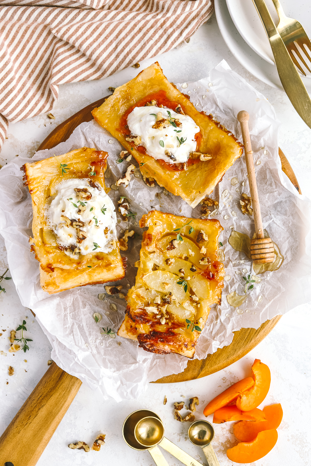 upside down puff pastry dessert tarts